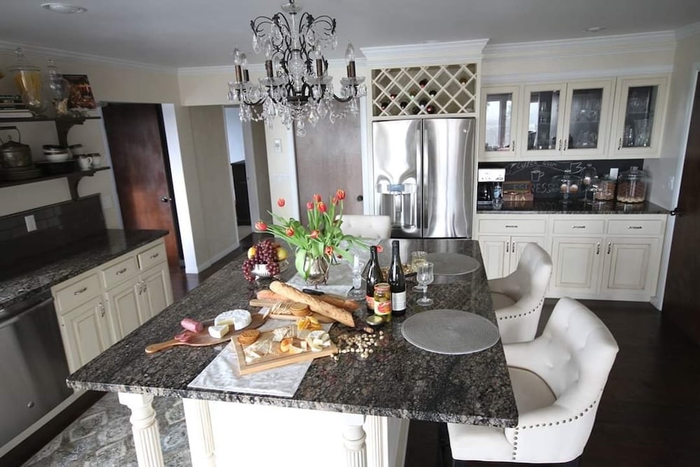 211 Marine Drive